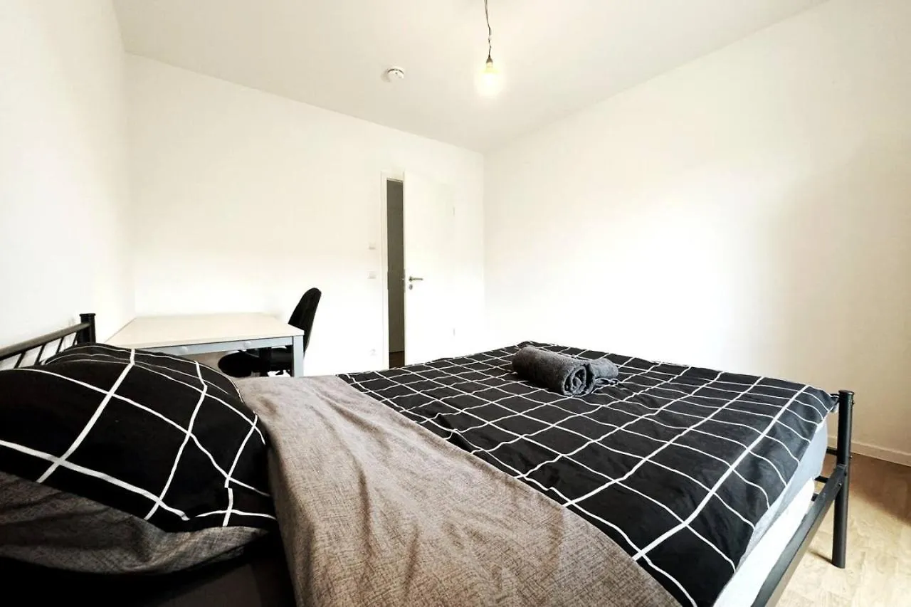 Holidayhome Apartments I Spacious 20Sqm Room In Berlin-Lichtenberg Deutschland